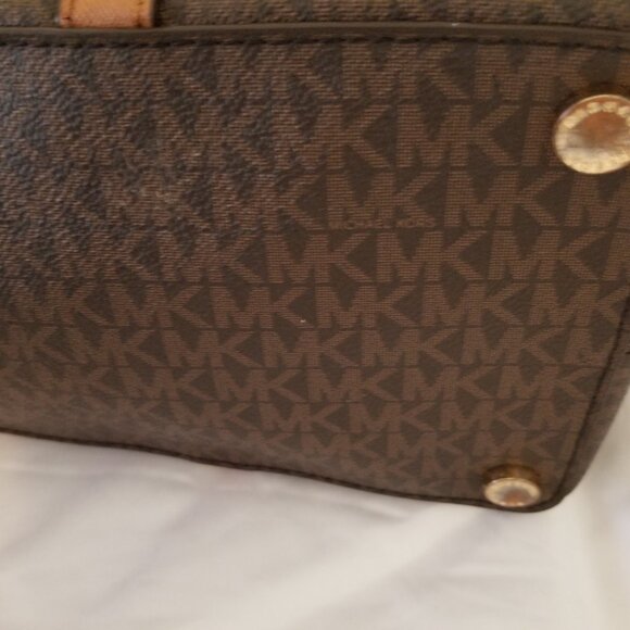 Michael Kors Signature MK Brown & Tan Large Tote Purse - Picture 8 of 14